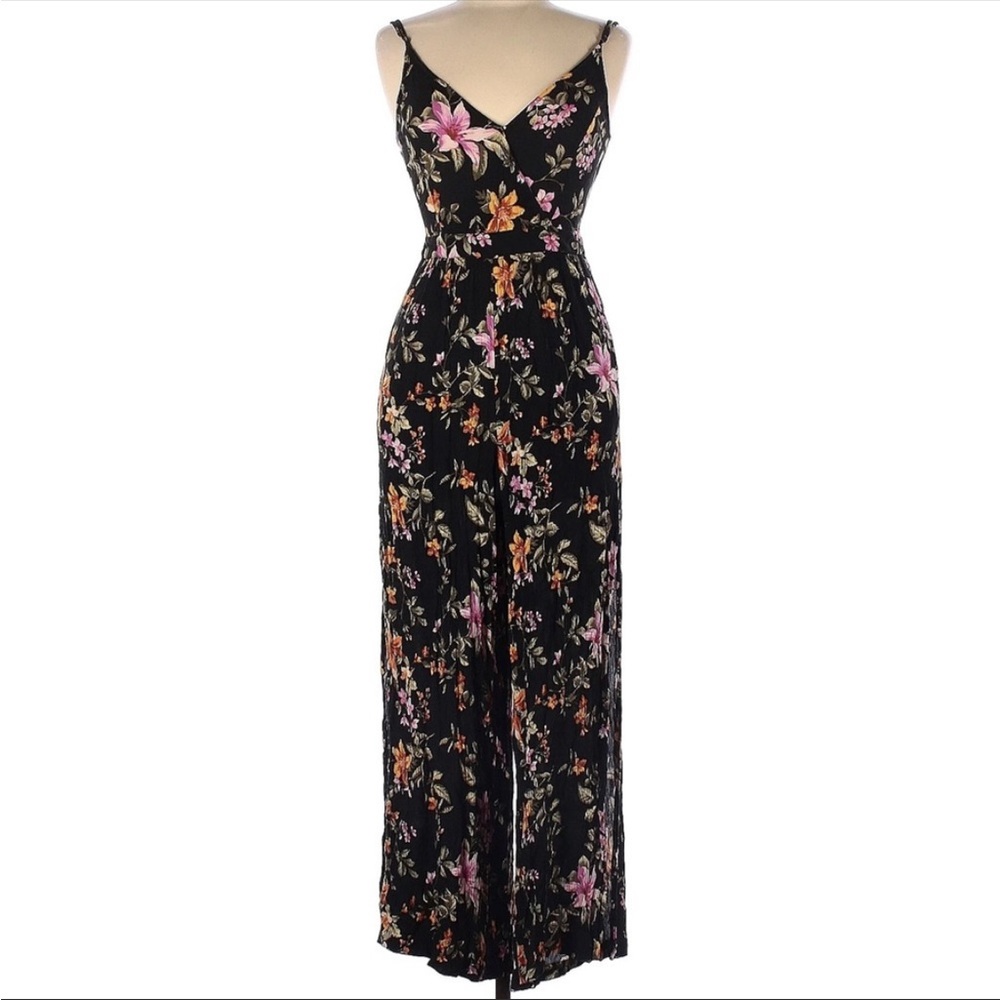 *SOLD* American Eagle Floral Jumpsuit